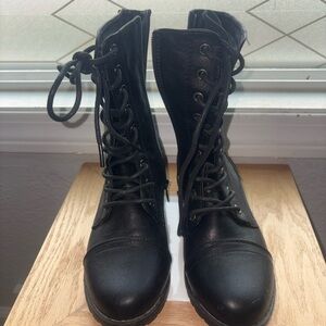 Black Lace-Up Women's Boots